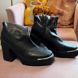 Black Platform Ankle Boots with Side Zip - Women